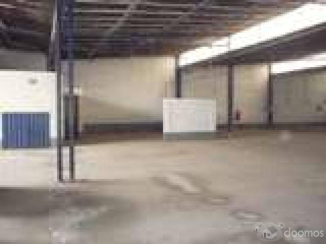 Industrial/Warehouse  For Rent