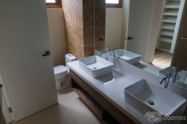 CASA DE ESTRENO EN VENTA EN URBANIZACION MAGISTERIO CUSCO - DE LUJO