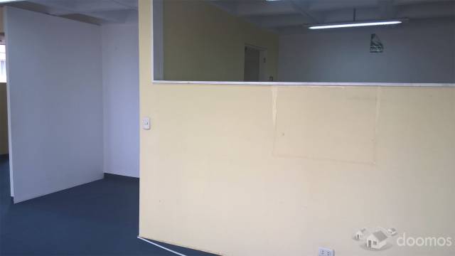 Alquilo oficina de 80 m2 en Miraflores a 1200 dólares a tratar