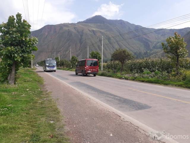 Venta de terreno en el valle sagrado de los incas-Yucay, justo en la autopista Urubamba-Calca.
