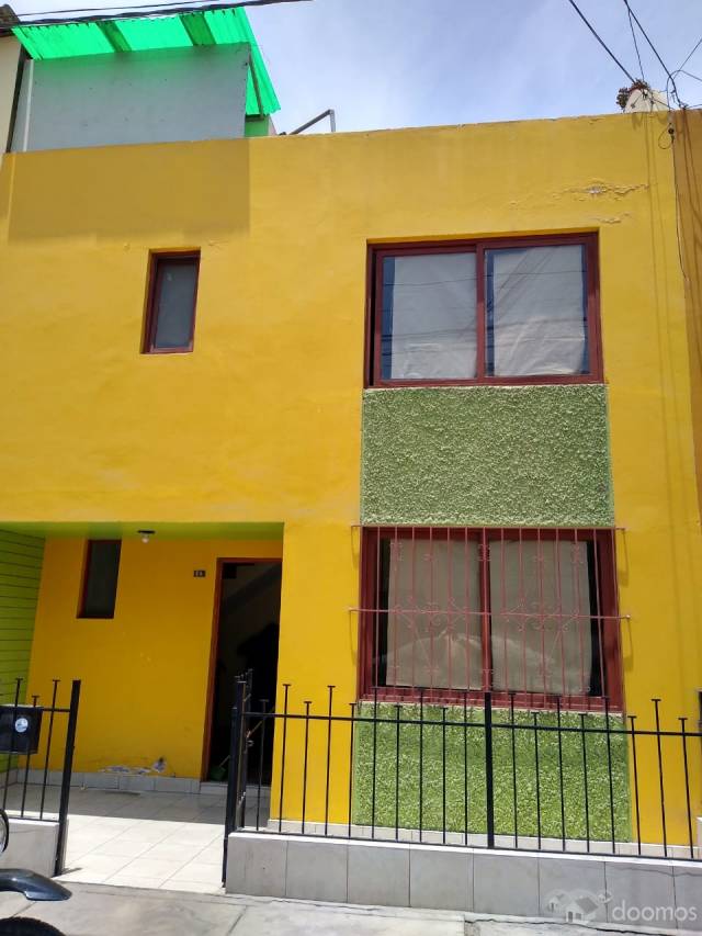 Oportunidad Casa de 2 pisos en Venta, Excelente ubicación en la ciudad de Tacna